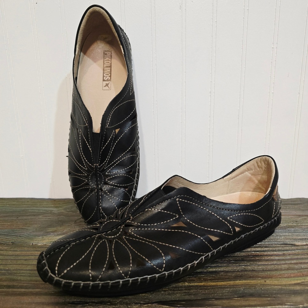 PIKOLINOS Black Leather Floral Cutout Flats